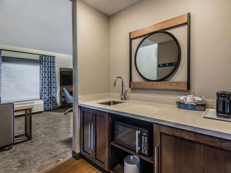 Hampton Inn & Suites Fort Wayne Downtown Eksteriør billede