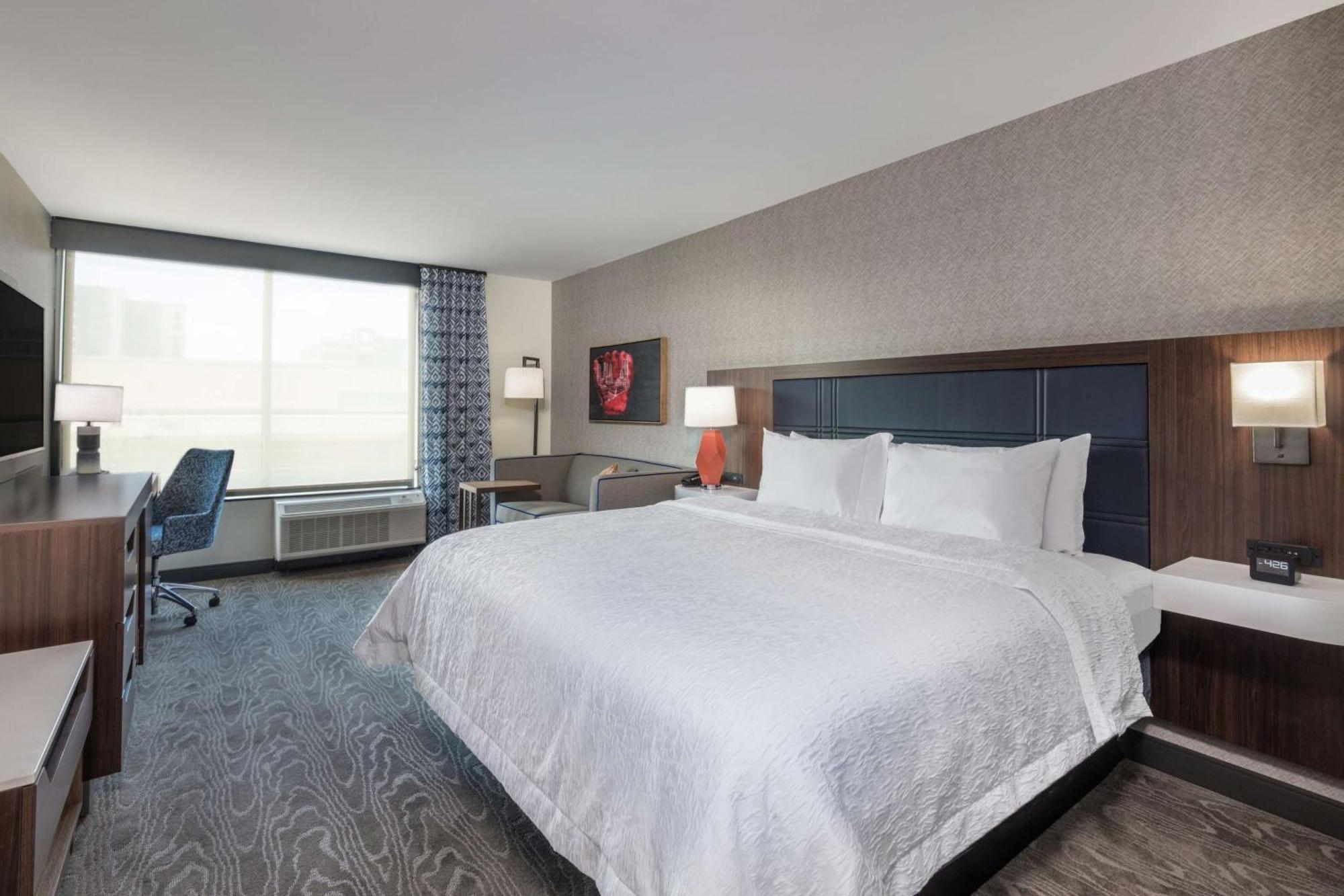 Hampton Inn & Suites Fort Wayne Downtown Eksteriør billede